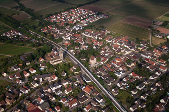 Luftbild von Ortsansicht der Straßen und Häuser der Wohngebiete in Eschbach im Bundesland Baden-Württemberg, Deutschland