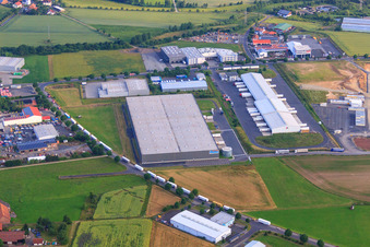 Luftbild von Industriegebiet Böcklerstraße mit HK-CON GmbH Maschinenbau , VTL Vernetzte-Transport-Logistik GmbH und Iwetec GmbH im Ortsteil Besges in Fulda im Bundesland Hessen, Deutschland