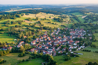 Luftaufnahme von Ortsteil Burkhards in Schotten im Bundesland Hessen, Deutschland
