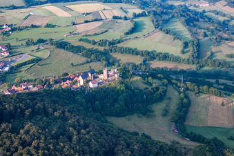 Luftbild von Burgruine Schwarzenfels in Sinntal im Bundesland Hessen, Deutschland