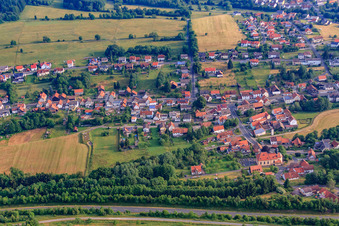 Bahnhofstraße und St. Josef in Wildflecken im Bundesland Bayern, Deutschland