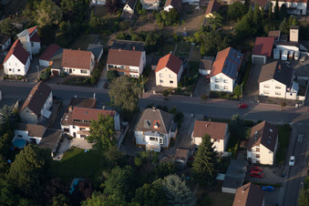 Ortsteil Dannstadt in Dannstadt-Schauernheim im Bundesland Rheinland-Pfalz, Deutschland von einer Drohne aus