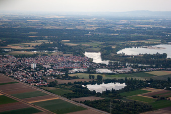 Ortsteil Roxheim in Bobenheim-Roxheim im Bundesland Rheinland-Pfalz, Deutschland aus der Luft
