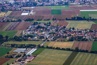 Schlossstr im Ortsteil Rödersheim in Rödersheim-Gronau im Bundesland Rheinland-Pfalz, Deutschland