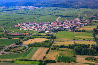 Ortsansicht aus Osten in Ruppertsberg im Bundesland Rheinland-Pfalz, Deutschland