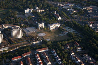 Drohnenaufname von Ortsteil Oggersheim in Ludwigshafen am Rhein im Bundesland Rheinland-Pfalz, Deutschland