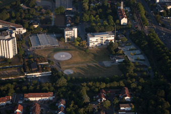 Ortsteil Oggersheim in Ludwigshafen am Rhein im Bundesland Rheinland-Pfalz, Deutschland von der Drohne aus gesehen