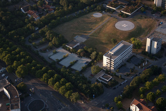 Drohnenaufname von Ortsteil Oggersheim in Ludwigshafen am Rhein im Bundesland Rheinland-Pfalz, Deutschland