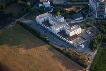 Ortsteil Oggersheim in Ludwigshafen am Rhein im Bundesland Rheinland-Pfalz, Deutschland von einer Drohne aus