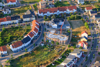 Luftbild von Baustelle in der Einzkeimer Straße in Mutterstadt im Bundesland Rheinland-Pfalz, Deutschland