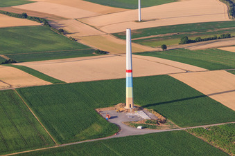 Windparkbaustellen in Offenbach an der Queich im Bundesland Rheinland-Pfalz, Deutschland aus der Luft