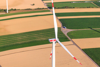 Drohnenbild von Windparkbaustellen in Offenbach an der Queich im Bundesland Rheinland-Pfalz, Deutschland
