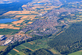 Ortsansicht aus Norden im Ortsteil Forchheim in Rheinstetten im Bundesland Baden-Württemberg, Deutschland