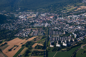 Ettlingen im Bundesland Baden-Württemberg, Deutschland von der Drohne aus gesehen