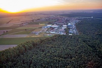 Drohnenaufname von Hatzenbühl im Bundesland Rheinland-Pfalz, Deutschland