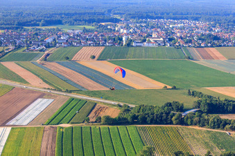 Luftaufnahme von Am Wasserturm aus Norden in Kandel im Bundesland Rheinland-Pfalz, Deutschland