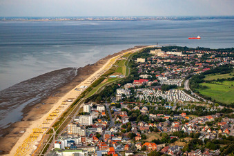 Luftbild von Meeres-Küste der Nordsee im Ortsteil Duhnen in Cuxhaven im Bundesland Niedersachsen, Deutschland