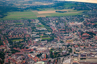 Cuxhaven von Osten im Bundesland Niedersachsen, Deutschland