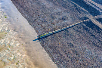 Luftaufnahme von Kanalküste in Woignarue im Bundesland Somme, Frankreich