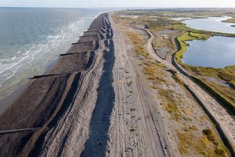 Sandstrand- Landschaft am Ärmelkanal in Cayeux-sur-Mer in Hauts-de-France im Bundesland Somme, Frankreich
