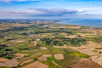 Drohnenbild von Cayeux-sur-Mer im Bundesland Somme, Frankreich