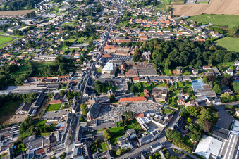 Drohnenaufname von Friville-Escarbotin im Bundesland Somme, Frankreich