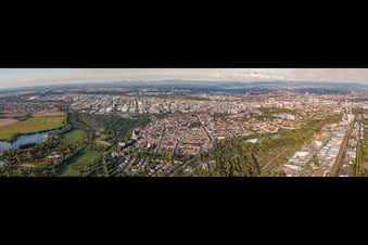 BASF Panorama von Westen in Friesenheim im Bundesland Rheinland-Pfalz, Deutschland