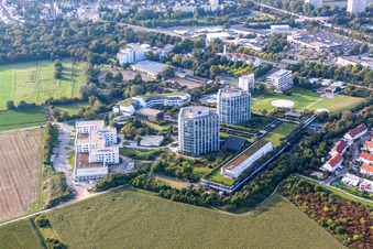 Drohnenbild von BG Unfallklink im Ortsteil Oggersheim in Ludwigshafen am Rhein im Bundesland Rheinland-Pfalz, Deutschland