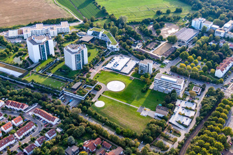 BG Unfallklink im Ortsteil Oggersheim in Ludwigshafen am Rhein im Bundesland Rheinland-Pfalz, Deutschland aus der Luft betrachtet