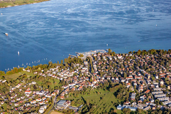Fahrt eines Fähr- Schiffes Fährebetrieb Konstanz-Meersburg im Ortsteil Staad in Konstanz im Ortsteil Allmannsdorf im Bundesland Baden-Württemberg, Deutschland