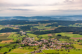 Schrägluftbild von Mühlingen im Bundesland Baden-Württemberg, Deutschland
