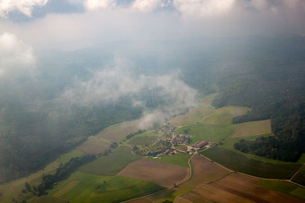 Luftbild von Ortsteil Engelhofen in Obersontheim im Bundesland Baden-Württemberg, Deutschland