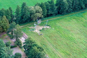 Riesenseilrutsche, Camp von Fun-Forest in Kandel im Bundesland Rheinland-Pfalz, Deutschland aus der Luft