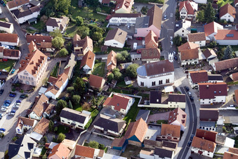 Luftbild von Protestantische Kirche im Ortsteil Maximiliansau in Wörth am Rhein im Bundesland Rheinland-Pfalz, Deutschland