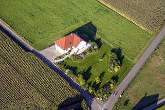 Luftbild von Schleithal im Bundesland Bas-Rhin, Frankreich
