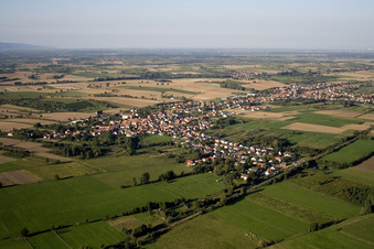 Ortsansicht von Südwesten in Kapsweyer im Bundesland Rheinland-Pfalz, Deutschland
