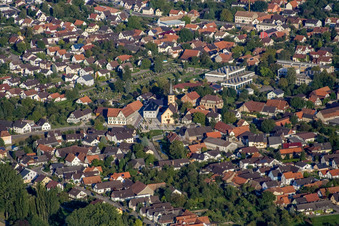 St. Georg und Stadtverwaltung Rheinau im Ortsteil Freistett im Bundesland Baden-Württemberg, Deutschland
