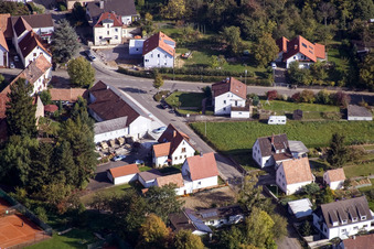 Luftbild von Raiffeisenstr im Ortsteil Mörzheim in Landau in der Pfalz im Bundesland Rheinland-Pfalz, Deutschland