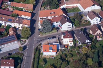 Raiffeisenstraße x Mörzheimer Hauptstr in Landau in der Pfalz im Bundesland Rheinland-Pfalz, Deutschland aus der Luft