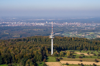 Fernemldeturm im Ortsteil Grünwettersbach in Karlsruhe im Bundesland Baden-Württemberg, Deutschland