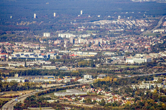 Oststadt von Süden in Karlsruhe im Bundesland Baden-Württemberg, Deutschland