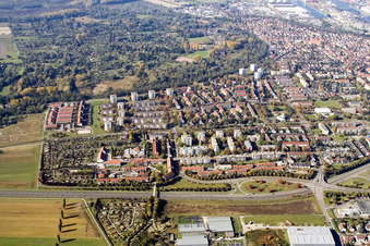 Karlsruhe Daxlanden von Osten im Bundesland Baden-Württemberg, Deutschland
