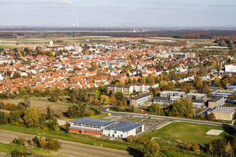Bienwaldhalle Kandel im Bundesland Rheinland-Pfalz, Deutschland aus der Drohnenperspektive