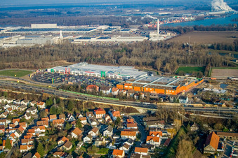 Luftbild von Globus Baumarkt im Maximilian Center im Ortsteil Maximiliansau in Wörth am Rhein im Bundesland Rheinland-Pfalz, Deutschland