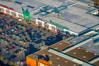 Martktauf im Maximilian Center im Ortsteil Maximiliansau in Wörth am Rhein im Bundesland Rheinland-Pfalz, Deutschland aus der Luft