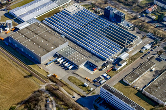 Luftaufnahme von L'Oreal im Ortsteil Nordweststadt in Karlsruhe im Bundesland Baden-Württemberg, Deutschland