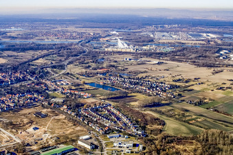 Blindstraße und Bruchweg im Ortsteil Knielingen in Karlsruhe im Bundesland Baden-Württemberg, Deutschland