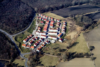 Neubaugebiet Fuchsäcker von Osten in Wörth am Rhein im Bundesland Rheinland-Pfalz, Deutschland