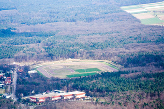 Herxheim, Speedway von Westen in Herxheim bei Landau im Bundesland Rheinland-Pfalz, Deutschland