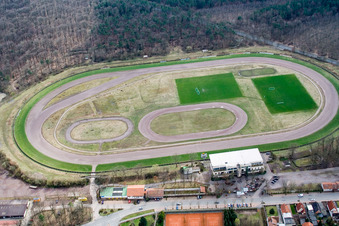 Speedway von Norden in Herxheim bei Landau im Bundesland Rheinland-Pfalz, Deutschland